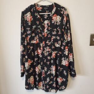 Torrid black floral babydoll shirt 4X